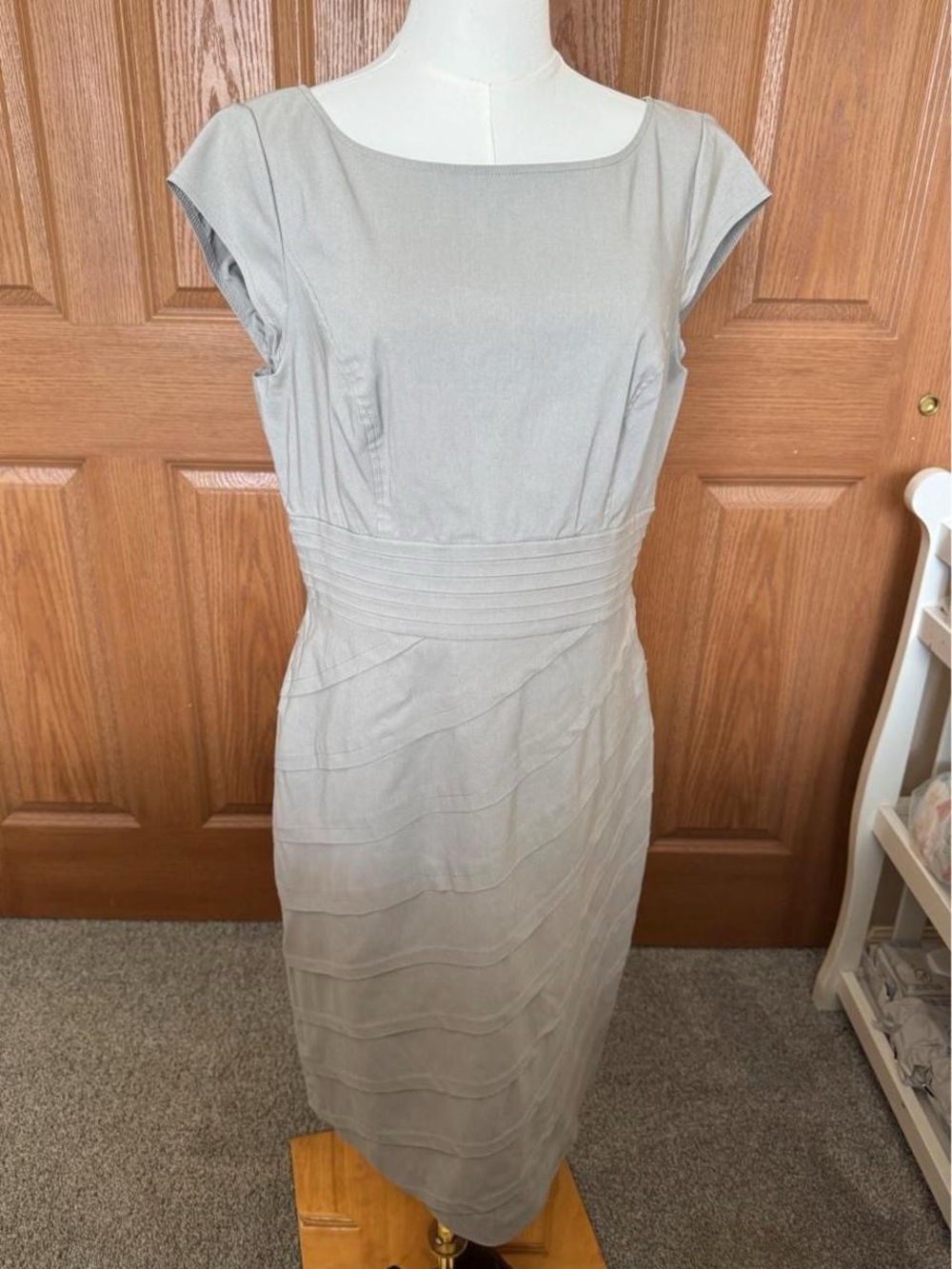Adrianna Papell Light Gray Pleated Waist Midi Dress